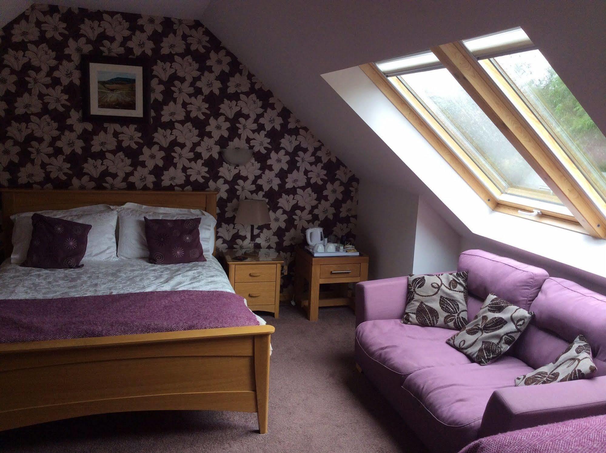 Castleview Bed & Breakfast Dufftown Exterior photo